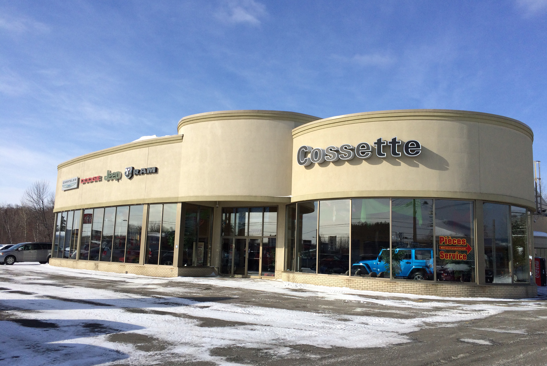 Garage Cossette Chrysler à Shawinigan réalisé par Construction R. Cloutier